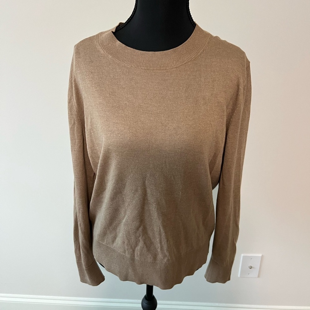 Banana Republic Silk Cashmere Crewneck Sweater in Camel Color